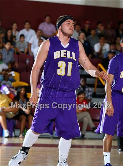 Thumbnail 1 in Bell vs. Grant (CIF LA City Section Final) photogallery.