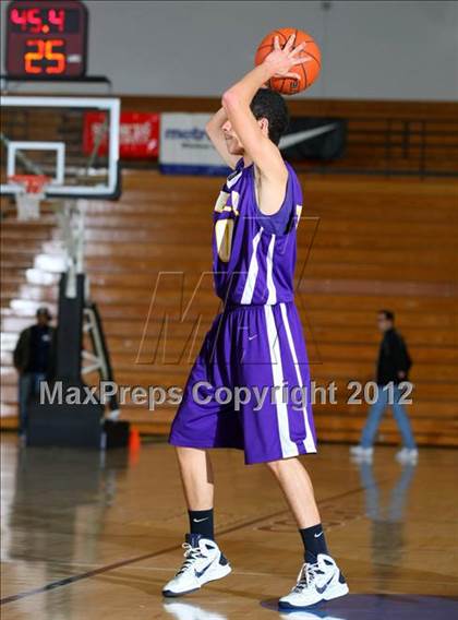 Thumbnail 1 in Bell vs. Grant (CIF LA City Section Final) photogallery.