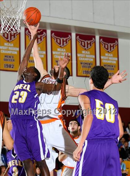 Thumbnail 1 in Bell vs. Grant (CIF LA City Section Final) photogallery.