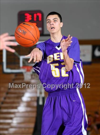 Thumbnail 3 in Bell vs. Grant (CIF LA City Section Final) photogallery.