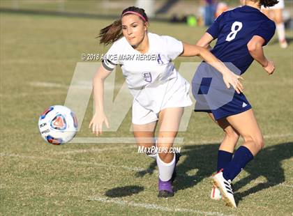 Thumbnail 2 in Central vs. Hernando (Preseason Classic) photogallery.