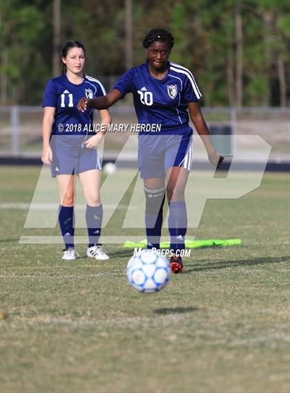Thumbnail 1 in Central vs. Hernando (Preseason Classic) photogallery.