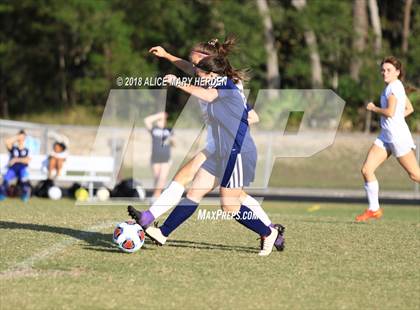 Thumbnail 2 in Central vs. Hernando (Preseason Classic) photogallery.