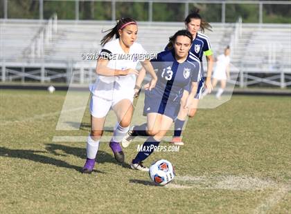 Thumbnail 3 in Central vs. Hernando (Preseason Classic) photogallery.