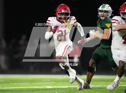 Thumbnail 3 in Hitchcock vs Little River Academy (UIL 3A D1 Football Bi-District) photogallery.