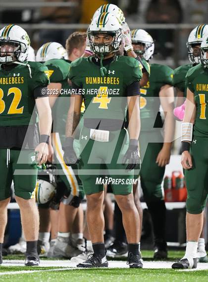 Thumbnail 3 in Hitchcock vs Little River Academy (UIL 3A D1 Football Bi-District) photogallery.