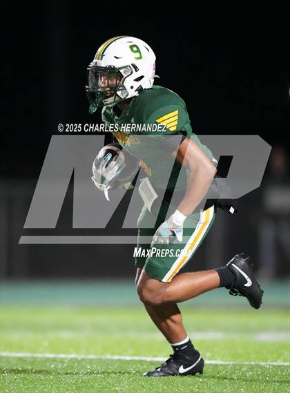 Thumbnail 1 in Hitchcock vs Little River Academy (UIL 3A D1 Football Bi-District) photogallery.