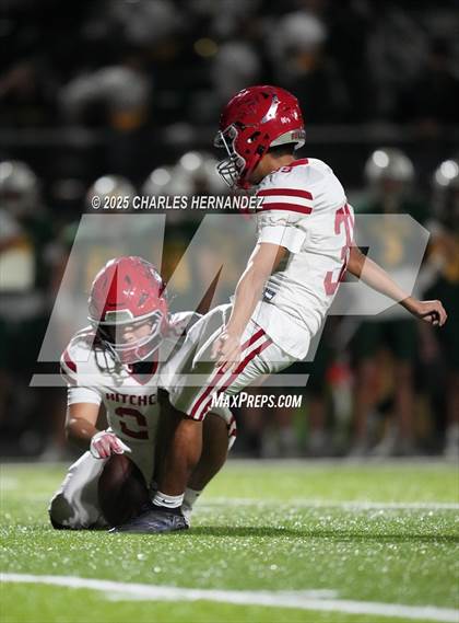 Thumbnail 2 in Hitchcock vs Little River Academy (UIL 3A D1 Football Bi-District) photogallery.