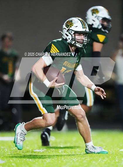 Thumbnail 3 in Hitchcock vs Little River Academy (UIL 3A D1 Football Bi-District) photogallery.