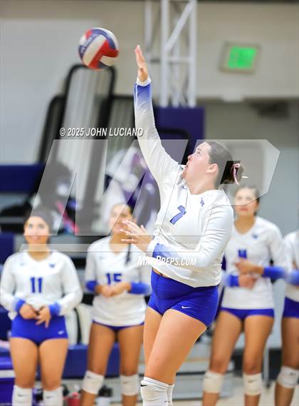 Thumbnail 3 in Crean Lutheran @ La Habra photogallery.