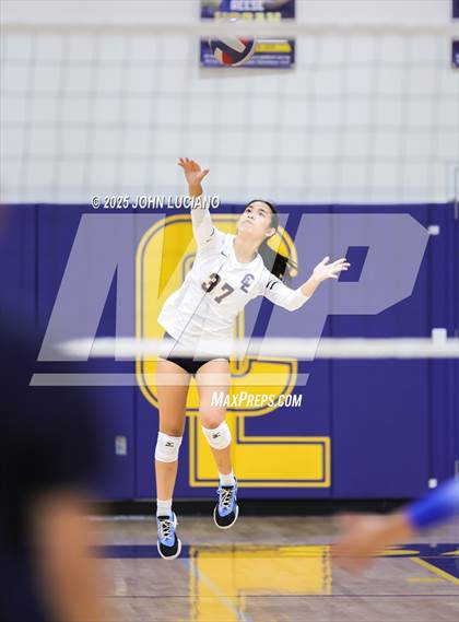 Thumbnail 2 in Crean Lutheran @ La Habra photogallery.