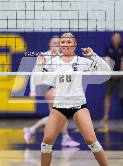 Thumbnail 1 in Crean Lutheran @ La Habra photogallery.