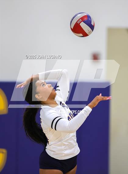 Thumbnail 1 in Crean Lutheran @ La Habra photogallery.