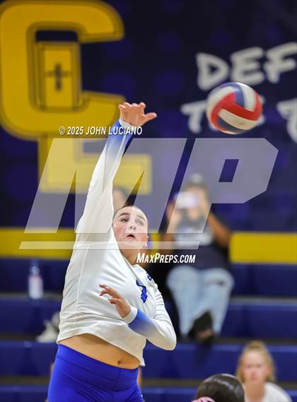 Thumbnail 1 in Crean Lutheran @ La Habra photogallery.