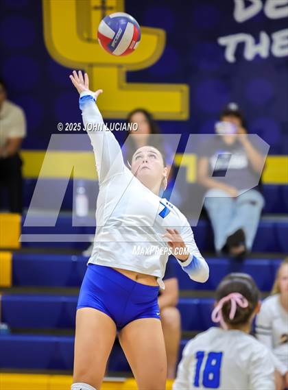 Thumbnail 2 in Crean Lutheran @ La Habra photogallery.
