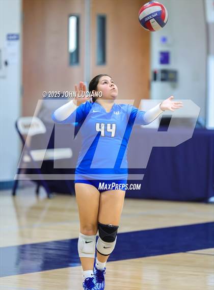 Thumbnail 3 in Crean Lutheran @ La Habra photogallery.
