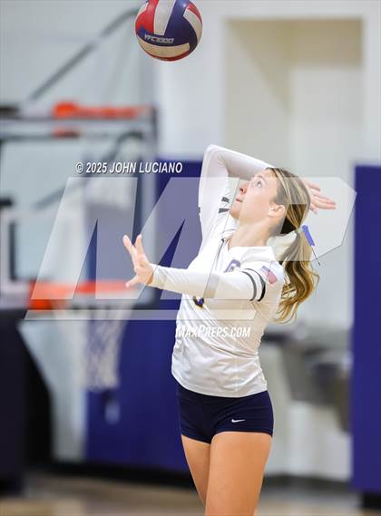 Thumbnail 3 in Crean Lutheran @ La Habra photogallery.