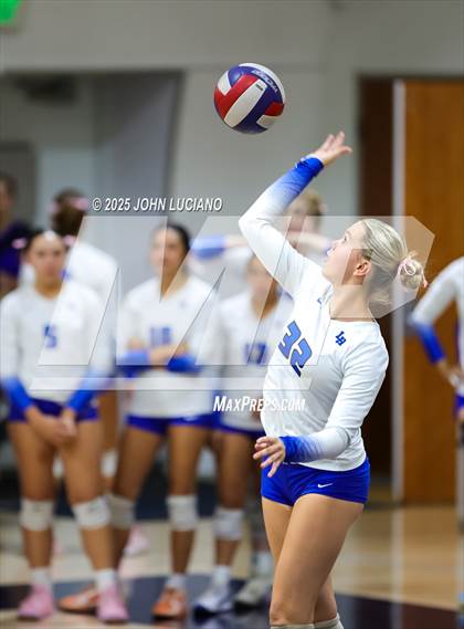 Thumbnail 1 in Crean Lutheran @ La Habra photogallery.