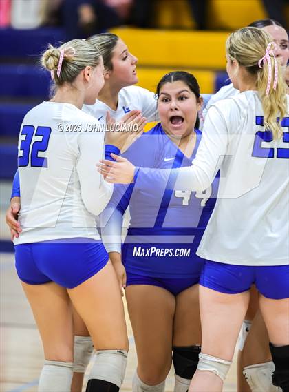 Thumbnail 1 in Crean Lutheran @ La Habra photogallery.