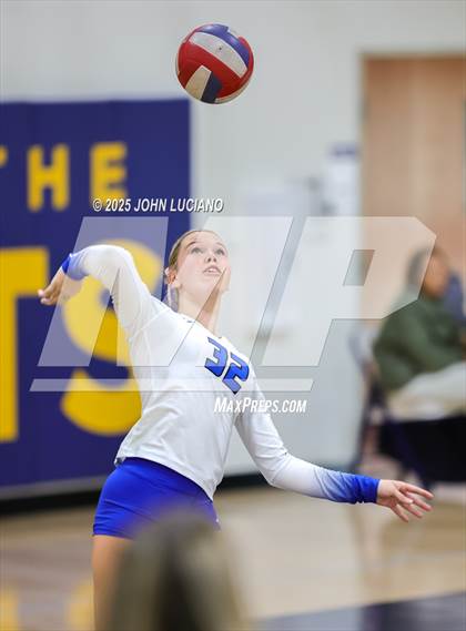 Thumbnail 1 in Crean Lutheran @ La Habra photogallery.