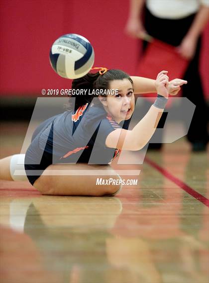 Thumbnail 2 in Wakeland [Justin] vs Highland Park (UIL 5A Area Playoff) photogallery.