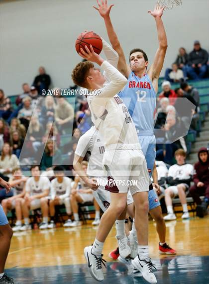 Thumbnail 2 in Granger vs. Elko (Eagle Holiday Shootout) photogallery.