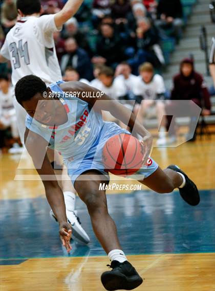 Thumbnail 2 in Granger vs. Elko (Eagle Holiday Shootout) photogallery.