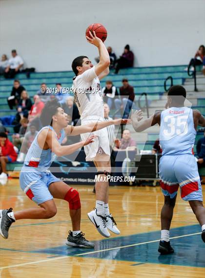 Thumbnail 3 in Granger vs. Elko (Eagle Holiday Shootout) photogallery.