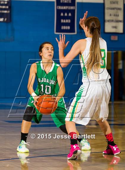 Thumbnail 3 in Pojoaque Valley vs. Pecos  photogallery.