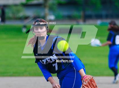 Thumbnail 1 in Hazen @ Renton photogallery.