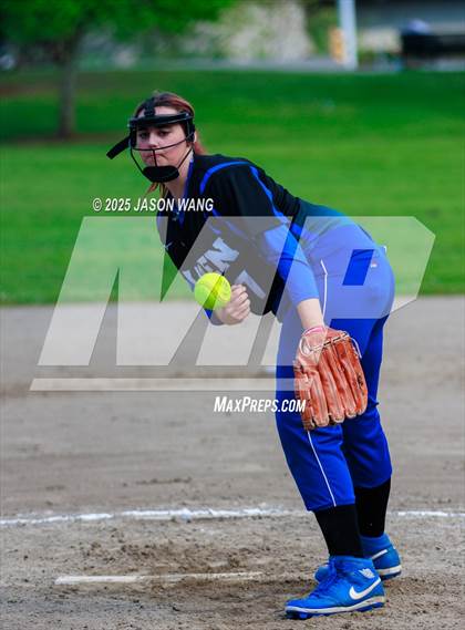 Thumbnail 2 in Hazen @ Renton photogallery.