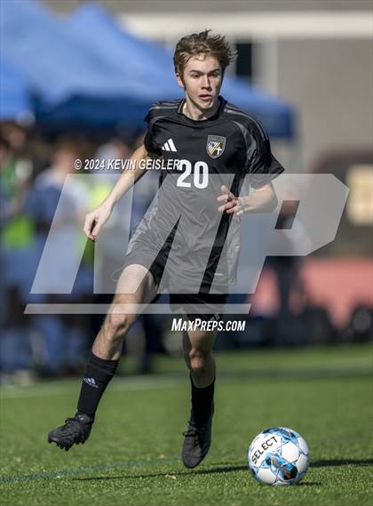 Thumbnail 2 in Shoreland Lutheran vs. Aquinas photogallery.