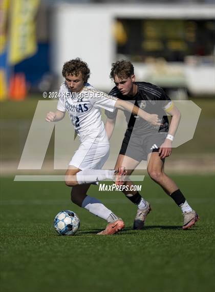 Thumbnail 1 in Shoreland Lutheran vs. Aquinas photogallery.