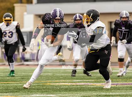Thumbnail 1 in Lincoln Park vs Rolling Meadows (IHSA 7A First Round Playoff) photogallery.