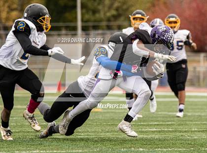 Thumbnail 3 in Lincoln Park vs Rolling Meadows (IHSA 7A First Round Playoff) photogallery.