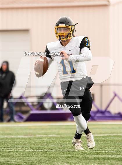 Thumbnail 3 in Lincoln Park vs Rolling Meadows (IHSA 7A First Round Playoff) photogallery.