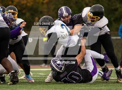 Thumbnail 2 in Lincoln Park vs Rolling Meadows (IHSA 7A First Round Playoff) photogallery.