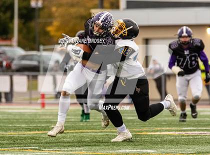 Thumbnail 2 in Lincoln Park vs Rolling Meadows (IHSA 7A First Round Playoff) photogallery.