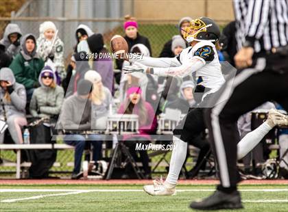 Thumbnail 3 in Lincoln Park vs Rolling Meadows (IHSA 7A First Round Playoff) photogallery.