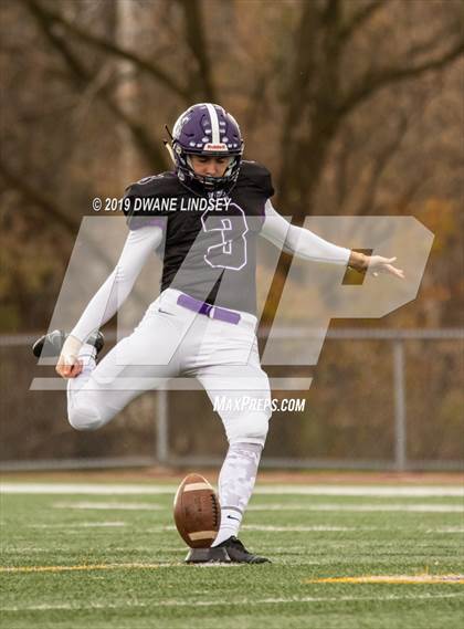 Thumbnail 1 in Lincoln Park vs Rolling Meadows (IHSA 7A First Round Playoff) photogallery.