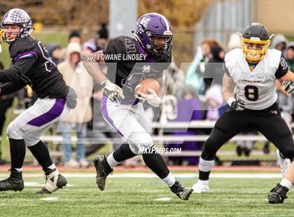 Thumbnail 3 in Lincoln Park vs Rolling Meadows (IHSA 7A First Round Playoff) photogallery.