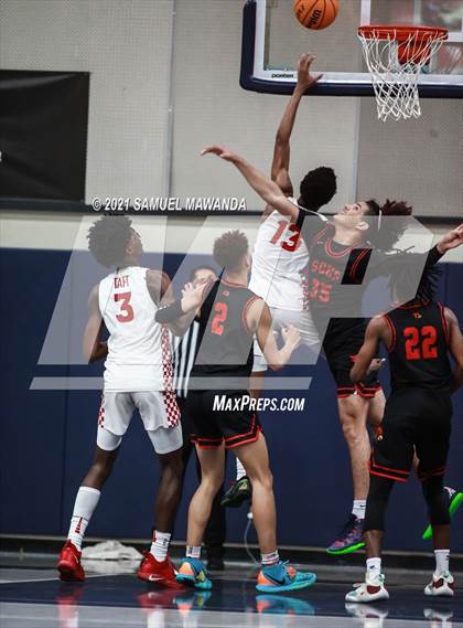 Thumbnail 3 in Taft vs  Santa Clarita Christian (19th Annual Rose City Roundball classic) photogallery.