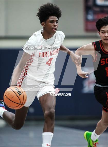 Thumbnail 1 in Taft vs  Santa Clarita Christian (19th Annual Rose City Roundball classic) photogallery.