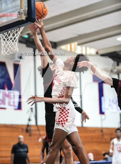 Thumbnail 2 in Taft vs  Santa Clarita Christian (19th Annual Rose City Roundball classic) photogallery.
