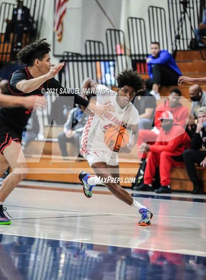 Thumbnail 3 in Taft vs  Santa Clarita Christian (19th Annual Rose City Roundball classic) photogallery.