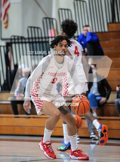 Thumbnail 1 in Taft vs  Santa Clarita Christian (19th Annual Rose City Roundball classic) photogallery.