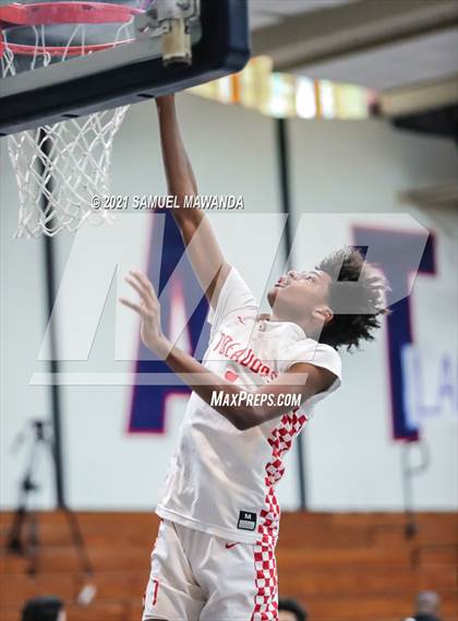 Thumbnail 3 in Taft vs  Santa Clarita Christian (19th Annual Rose City Roundball classic) photogallery.