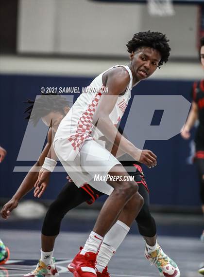 Thumbnail 2 in Taft vs  Santa Clarita Christian (19th Annual Rose City Roundball classic) photogallery.