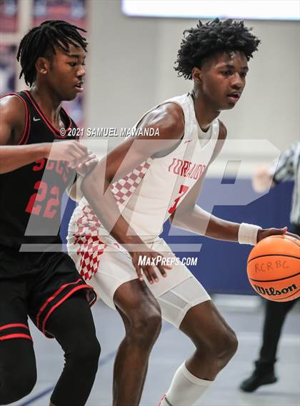 Thumbnail 3 in Taft vs  Santa Clarita Christian (19th Annual Rose City Roundball classic) photogallery.