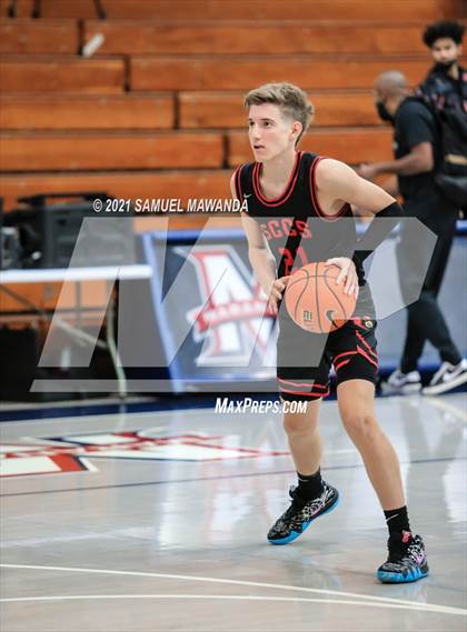 Thumbnail 3 in Taft vs  Santa Clarita Christian (19th Annual Rose City Roundball classic) photogallery.